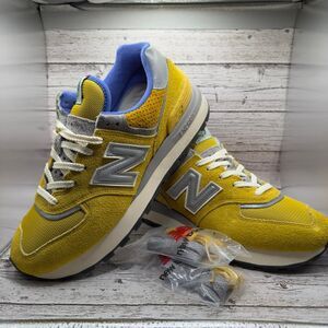 New-Balance Men's Yellow and Blue Trainers